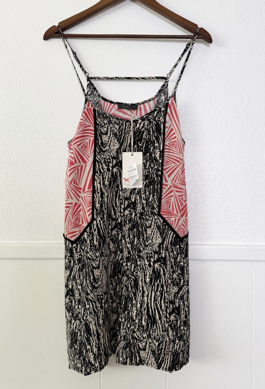 THML NWT Boho Tropical Print Swing Dress L Sleeveless Pocket Resort Vacation - Picture 1 of 10